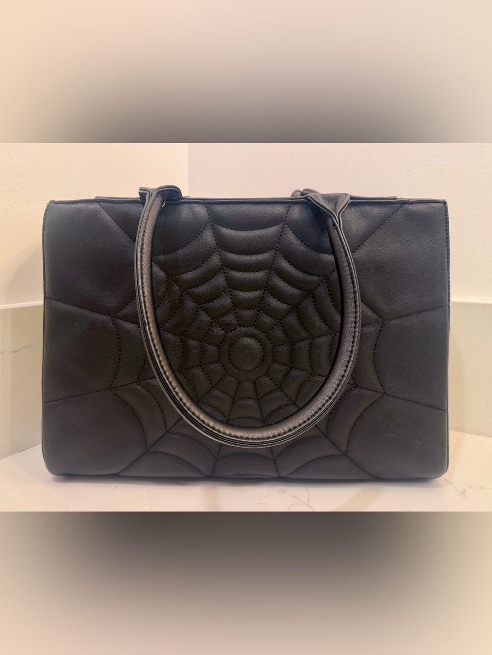 LUX DE VILLE x ELVIRA MISTRESS OF THE DARK SPIDERWEB STITCH TOTE // PLZ READ !!